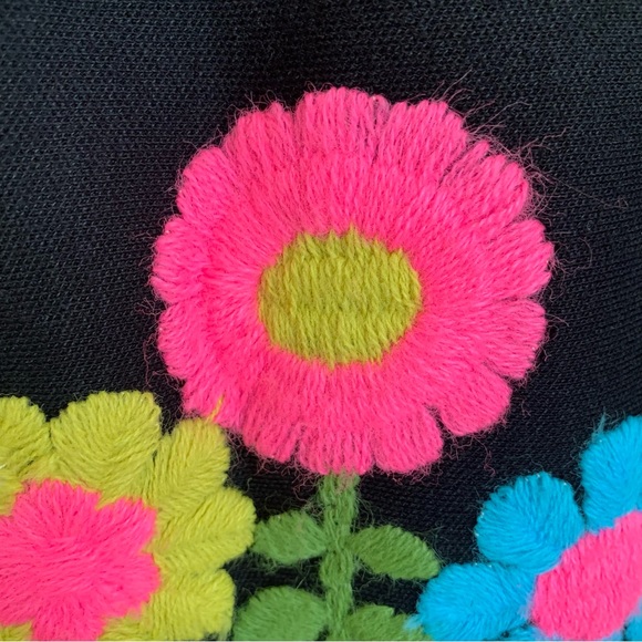 Vintage 60s Floral Top Blouse Neon Mod Yarn Flowers Crewel Small - Picture 7 of 9